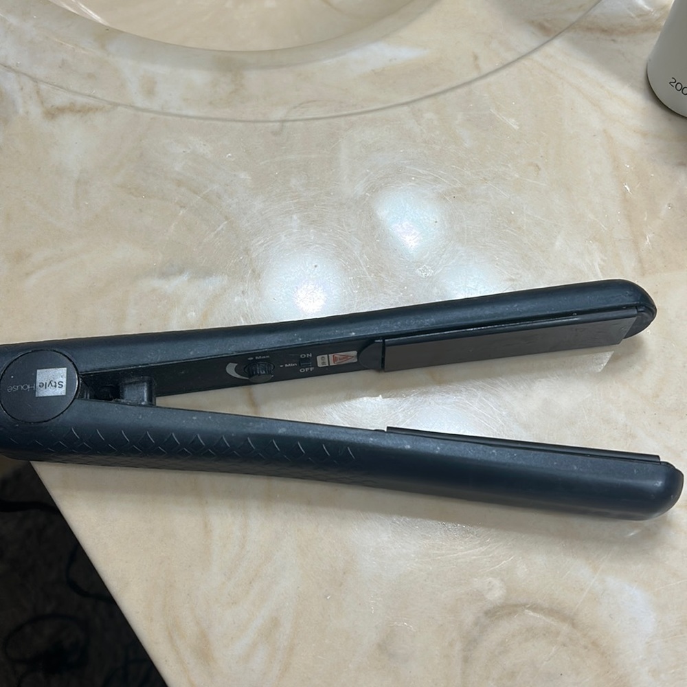 Style house flat iron